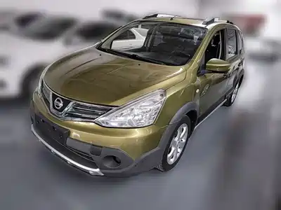 Nissan Livina 2014