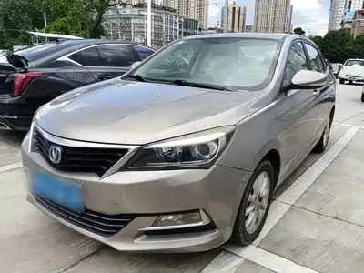 Changan Yuexiang V7 2015