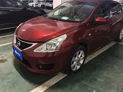 Nissan Tiida 2012