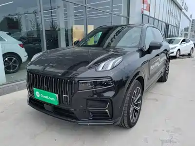 Lynk & Co 09 EM-P 2025