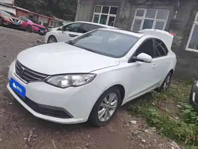 Roewe 360 2016