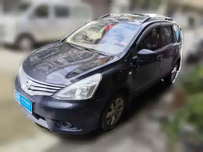 Nissan Livina 2014