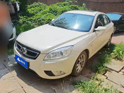 BAIC Senova D50 2015