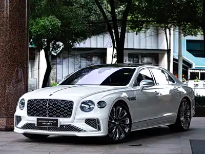 Bentley Flying Spur Plug-in Hybrid 2025
