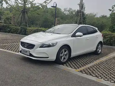 Volvo V40 2016