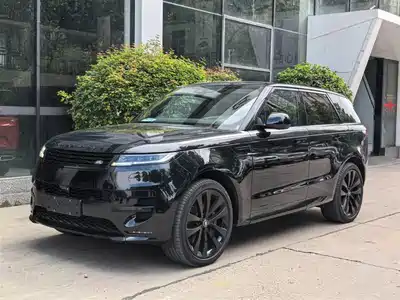 Land Rover Range Rover Sport PHEV 2025