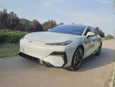 Geely Galaxy E8 2024