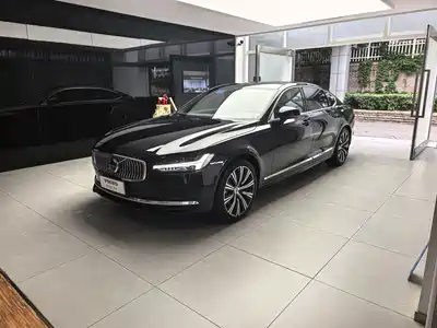 Volvo S90 2025