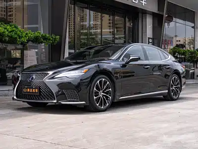 Lexus LS 2021