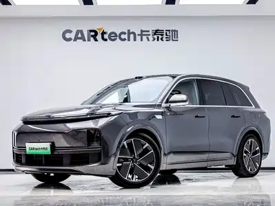 Li Auto L8 2025