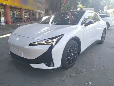 ARCFOX Alpha S5 2025