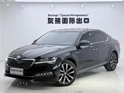 Škoda Superb 2023