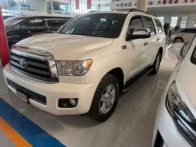 Toyota Sequoia 2015
