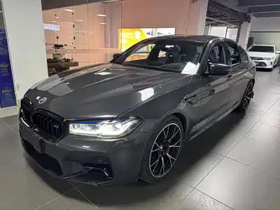 BMW M5 2021