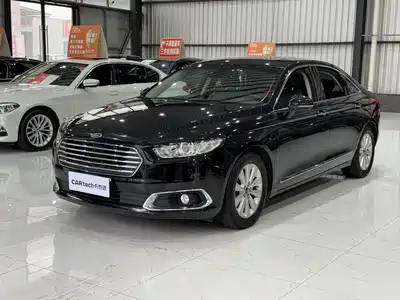 Ford Taurus 2016