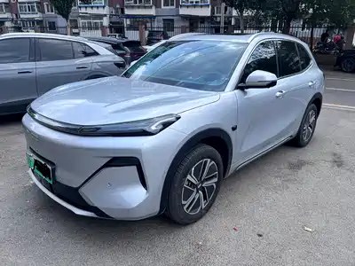 Geely Galaxy Starship 7 EM-i 2025
