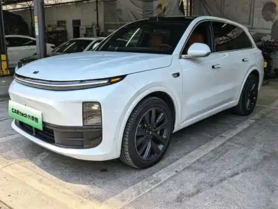 Li Auto L6 2024