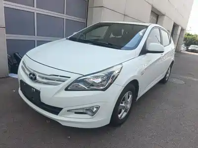 Hyundai Reina 2015
