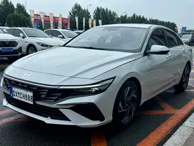 Hyundai Elantra 2023