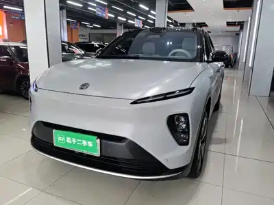 NIO ES8 2023