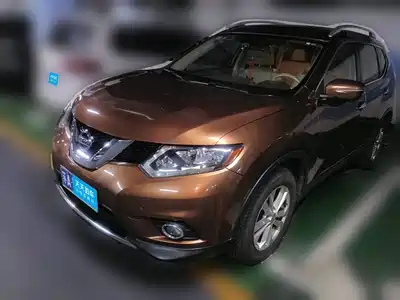 Nissan X-Trail 2014