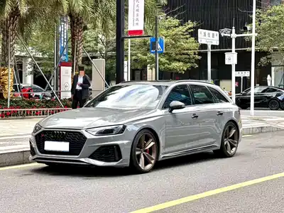 Audi RS 4 2022