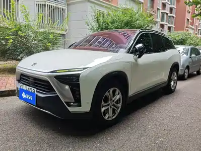NIO ES8 2020