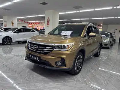 GAC Trumpchi GS4 2015