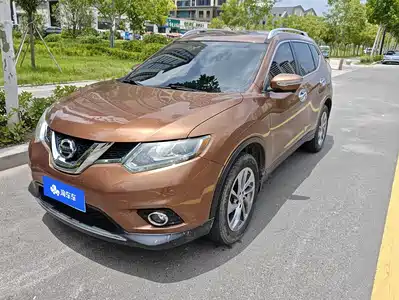 Nissan X-Trail 2015