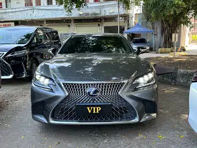 Lexus LS 2019