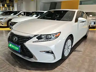 Lexus ES 2018