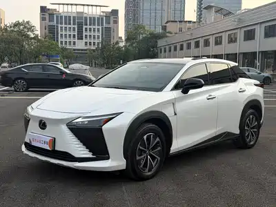Lexus RZ 2024