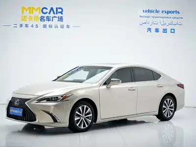 Lexus ES 2018