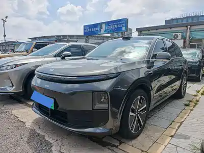 Li Auto L6 2024