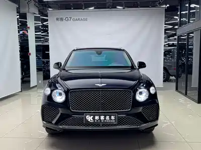 Bentley Bentayga Hybrid 2021