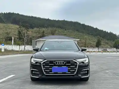 Audi A6L 2022