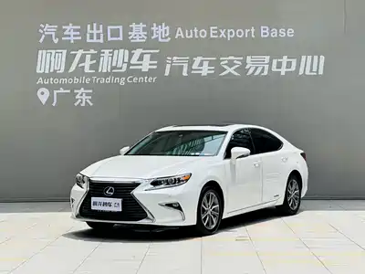 Lexus ES 2016