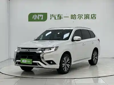 Mitsubishi Outlander 2023