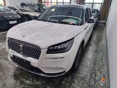 Lincoln Adventurer 2023