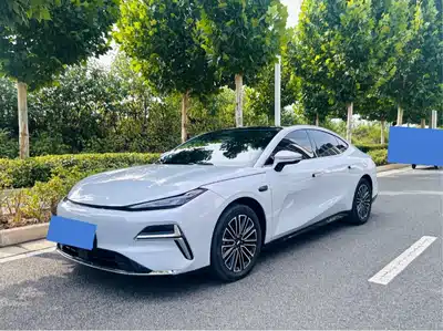 Geely Galaxy Xingyao 8 2025