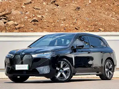 BMW iX 2025