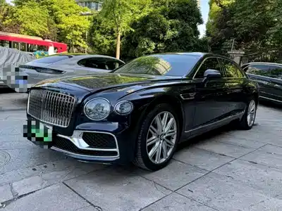 Bentley Flying Spur Plug-in Hybrid 2023