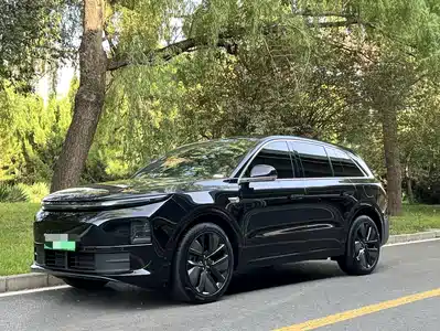 Li Auto L6 2025