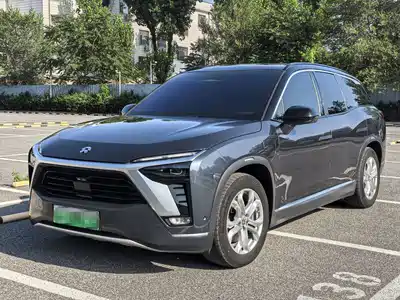 NIO ES8 2023