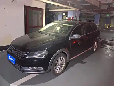 Volkswagen Magotan (Import) 2013