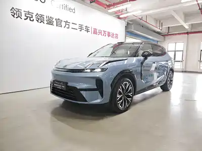Lynk & Co 08 EM-P 2025
