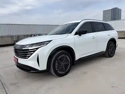 Nissan Terra 2024