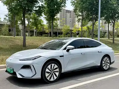 Geely Galaxy E8 2024