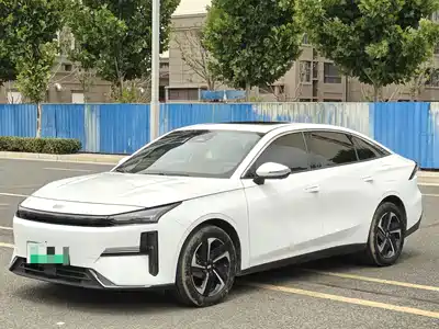Geely Galaxy L6 2024