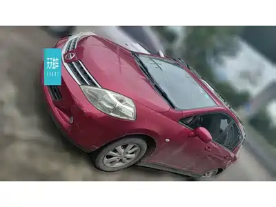 Nissan Tiida 2010